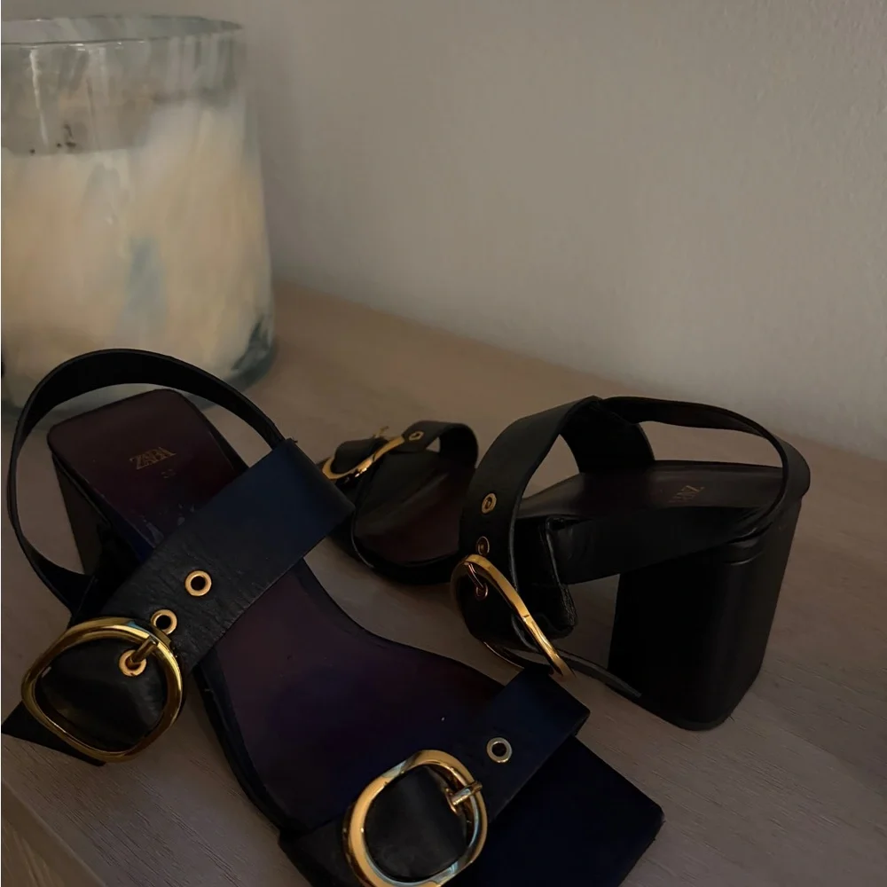 Zara Black Sandals with Gold Buckles - Picture 3 of 6